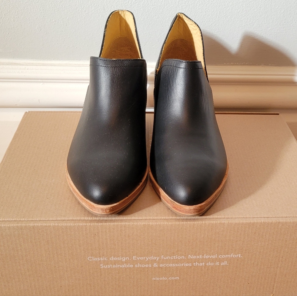 Nisolo everyday ankle bootie, sz 6 black